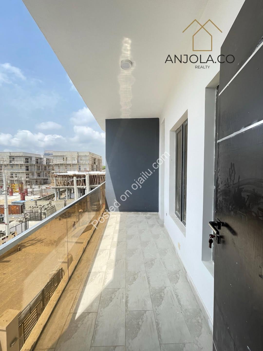 Lekki Phase 1 Gem: 4-Bed Ensuite Apartment with BQ & Cinema