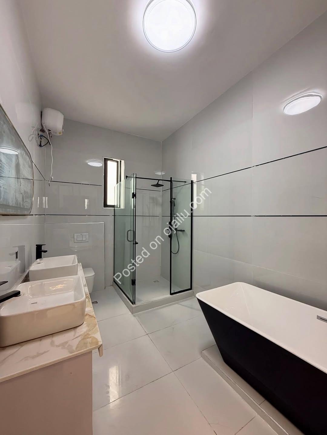 Lekki’s Ultimate 5-Bedroom Smart Home Oasis