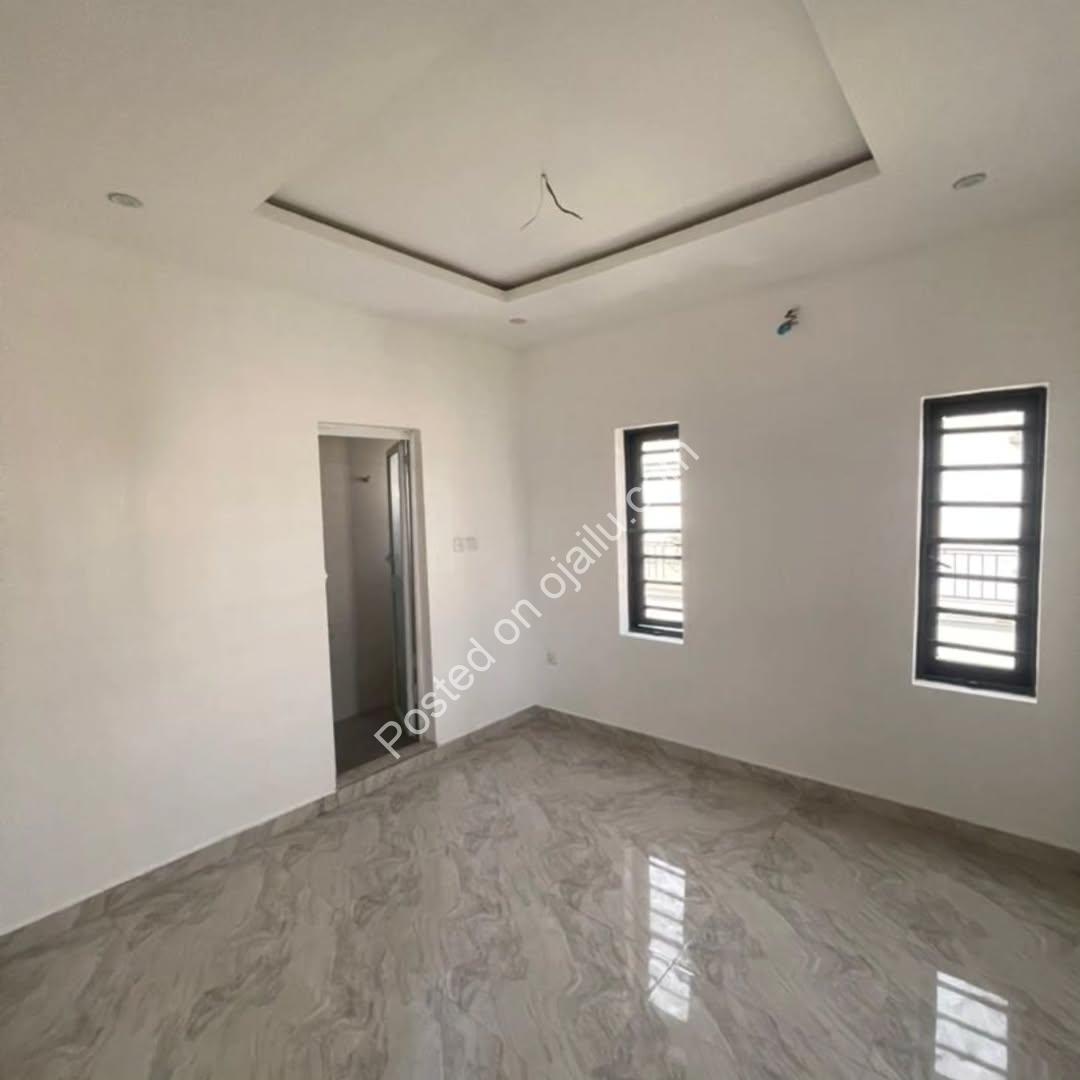 Lekki’s Finest: 1 & 2 Bedroom Serviced Apartments