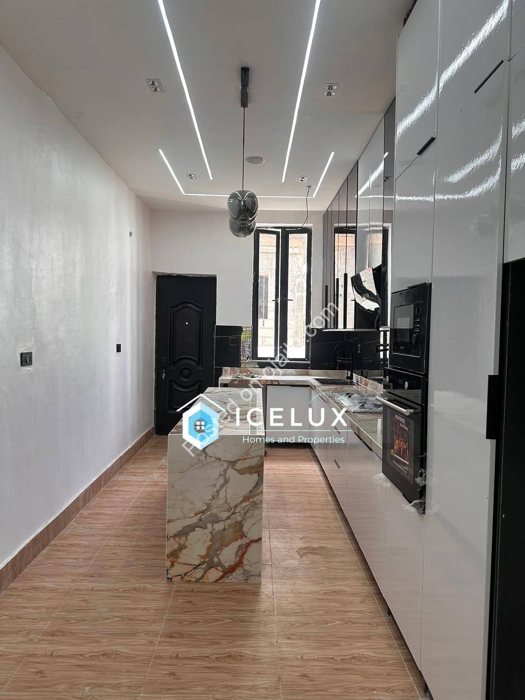 Sleek 5-Bedroom Haven with Private Pool in Ajah