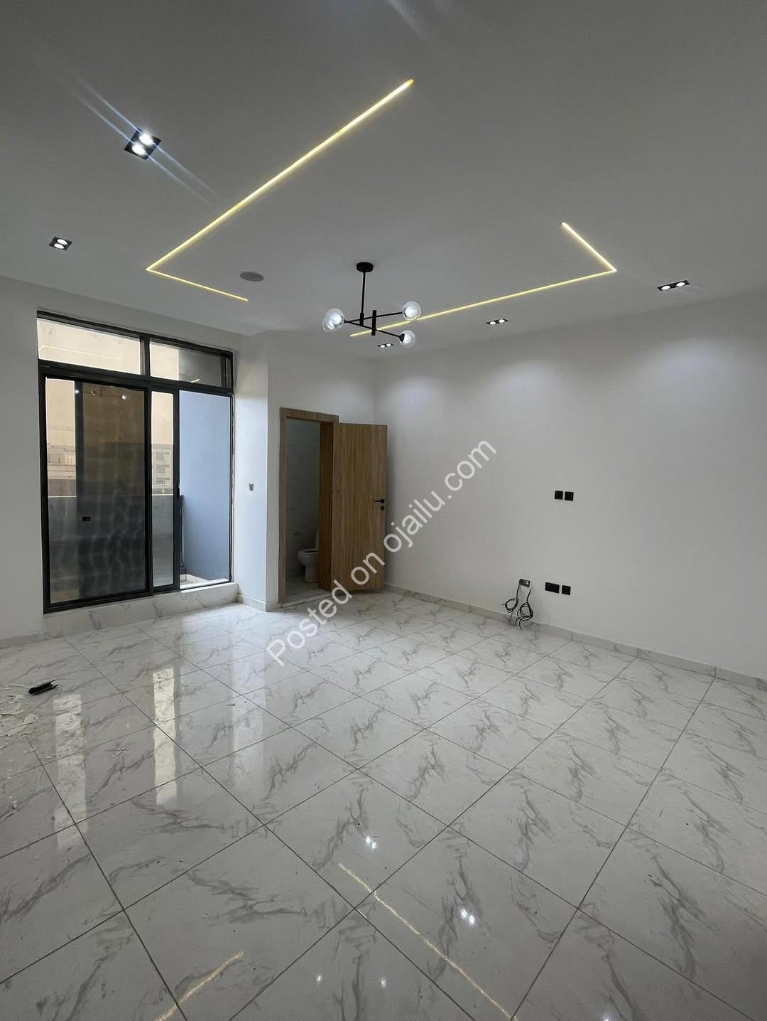 Sleek 1 & 2BR Apartments with Pool & Gym in Lekki