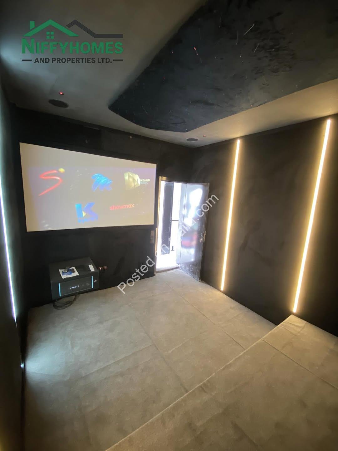 Lekki’s Ultimate 5-Bedroom Estate with Rooftop Oasis