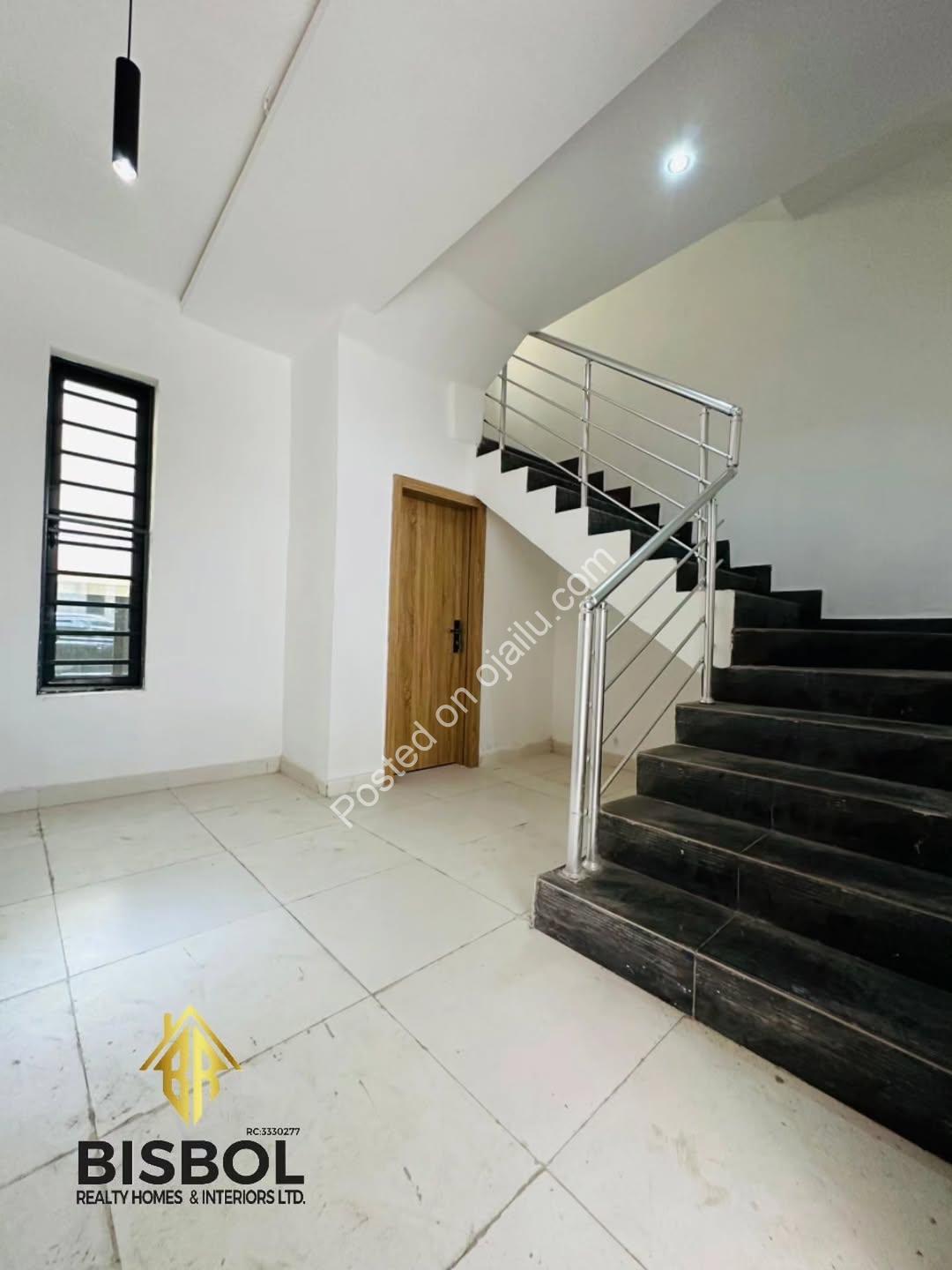 Move-In Ready 5BR Duplex in Gated Ajah Estate