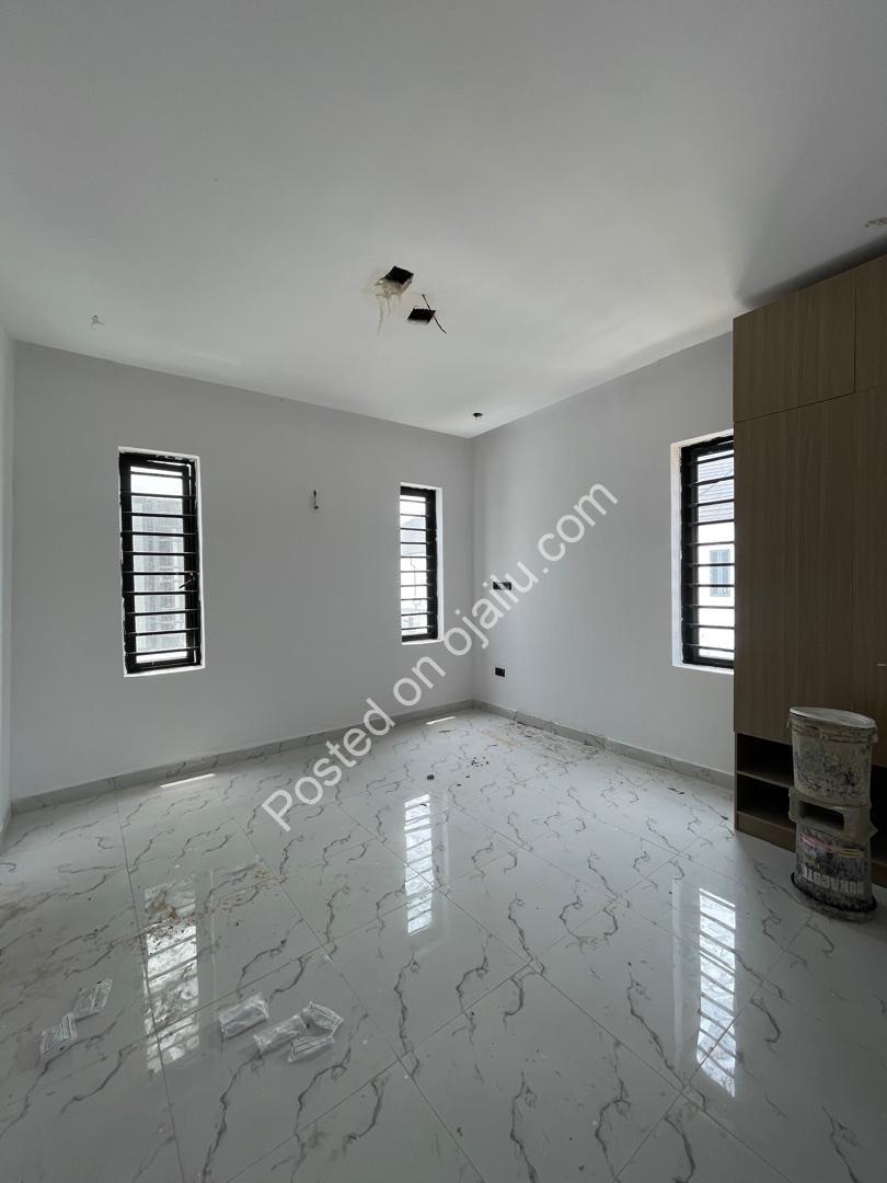 4-Bed Terrace Duplex in Orchid | En-Suite Luxury & Spacious Compound