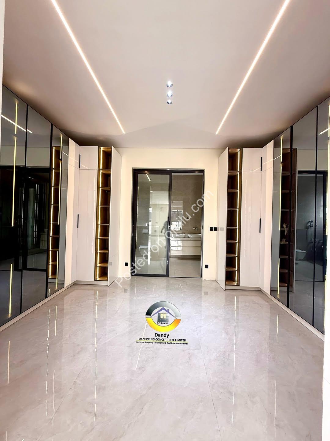 Lekki’s Ultimate 5-Bedroom Smart Home Oasis