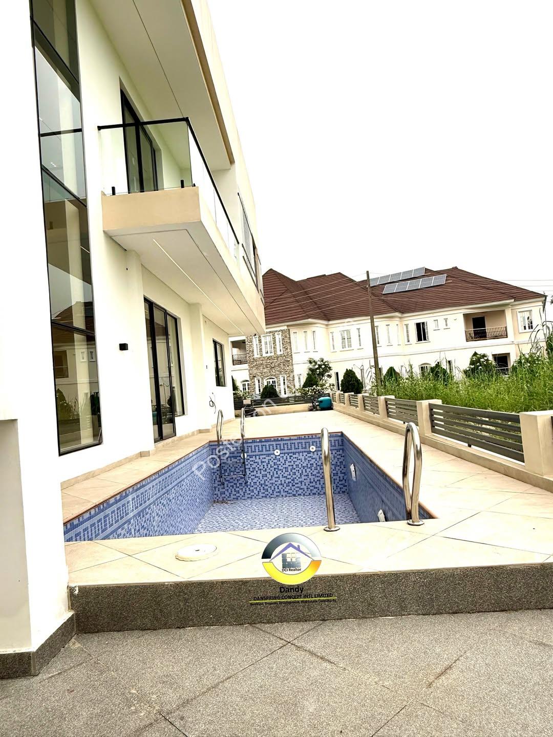 Lekki’s Ultimate 5-Bedroom Smart Home Oasis