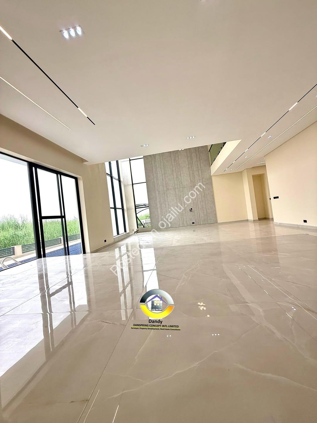 Lekki’s Ultimate 5-Bedroom Smart Home Oasis