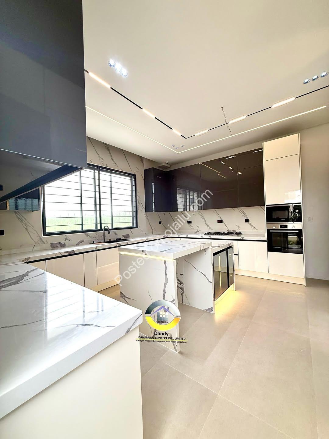 Lekki’s Ultimate 5-Bedroom Smart Home Oasis