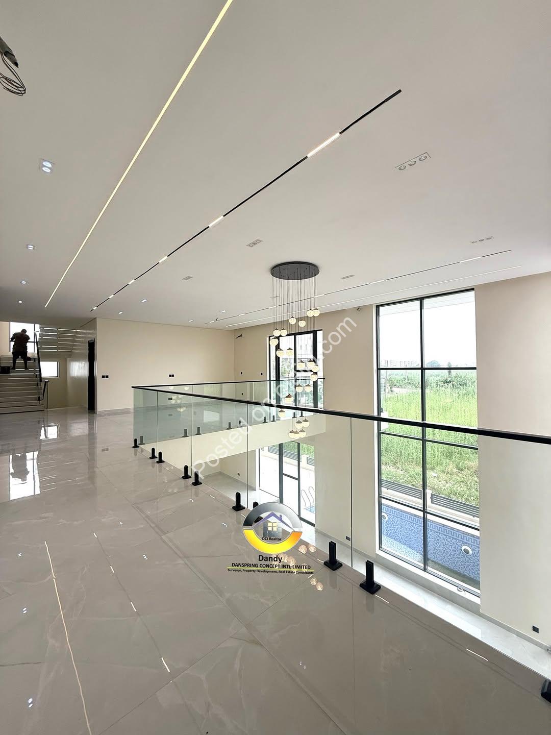 Lekki’s Ultimate 5-Bedroom Smart Home Oasis