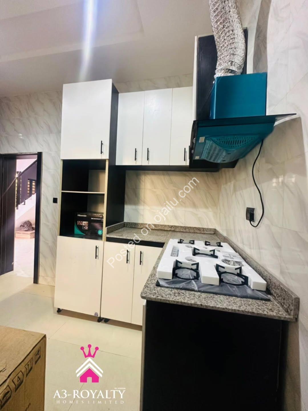 Move-In Ready 4BR Detached Duplex in Prime Ajah