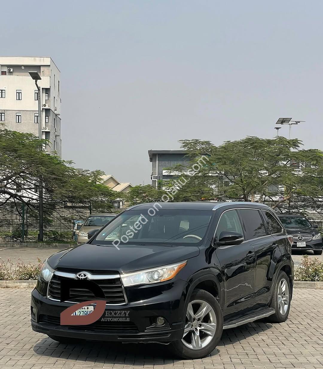 2019 Toyota Highlander XLE AWD: Sunroof & Tech-Loaded Luxury SUV