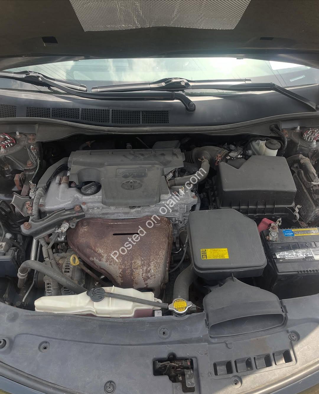 2014 Toyota Camry SE: Accident-Free & Urgently Priced