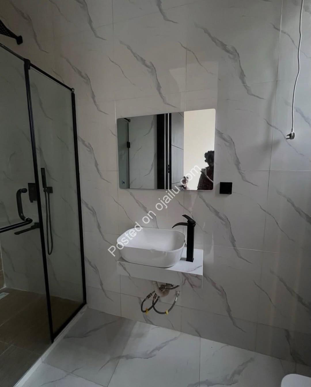 Elegant 5-Bedroom Duplex with Private Pool in VGC