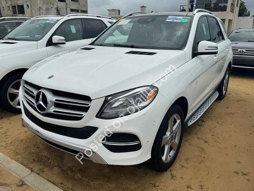 Low-Mileage Luxury: 2016 GLE350 4MATIC