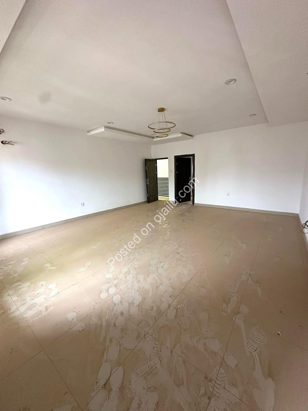 Spacious 4-Bed Duplex with Penthouse & BQ in Gwarinpa