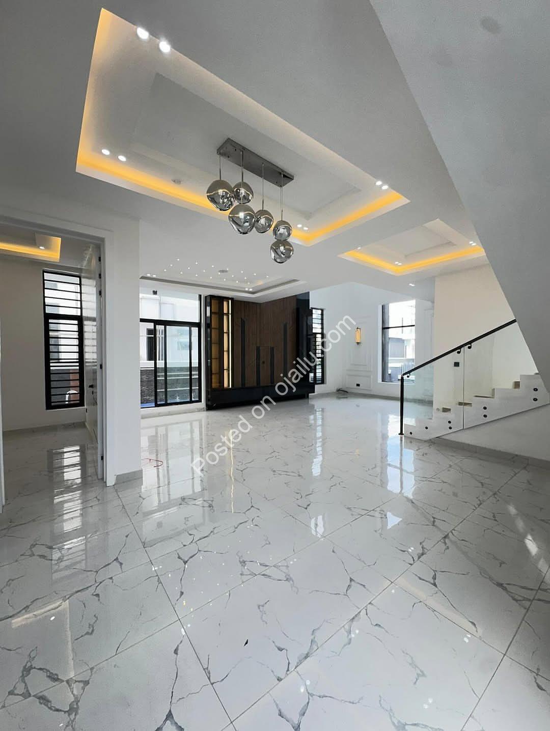 Lekki’s Ultimate 5-Bedroom Smart Estate Oasis