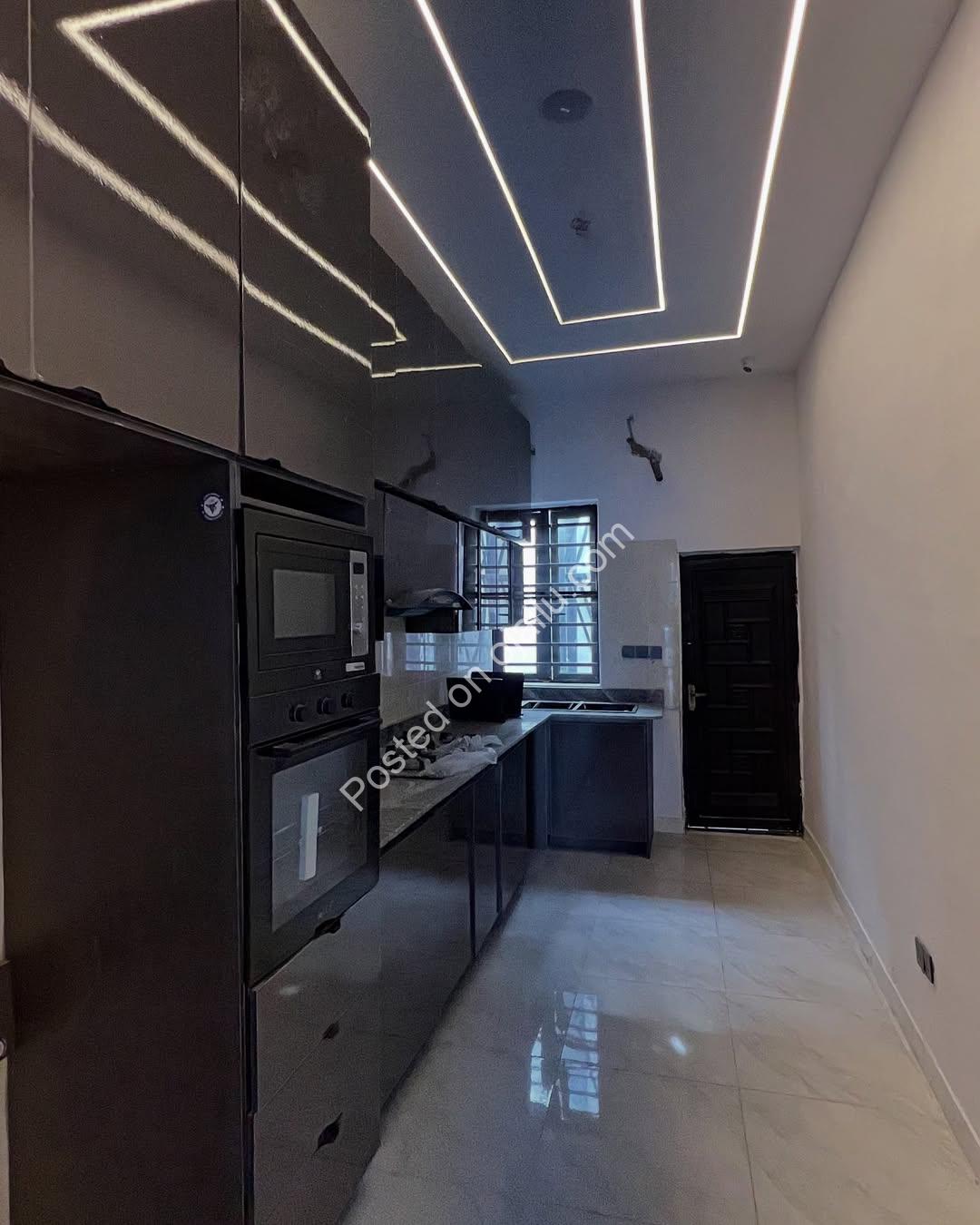 Lekki’s Finest: Ensuite Duplexes with Premium Finishes