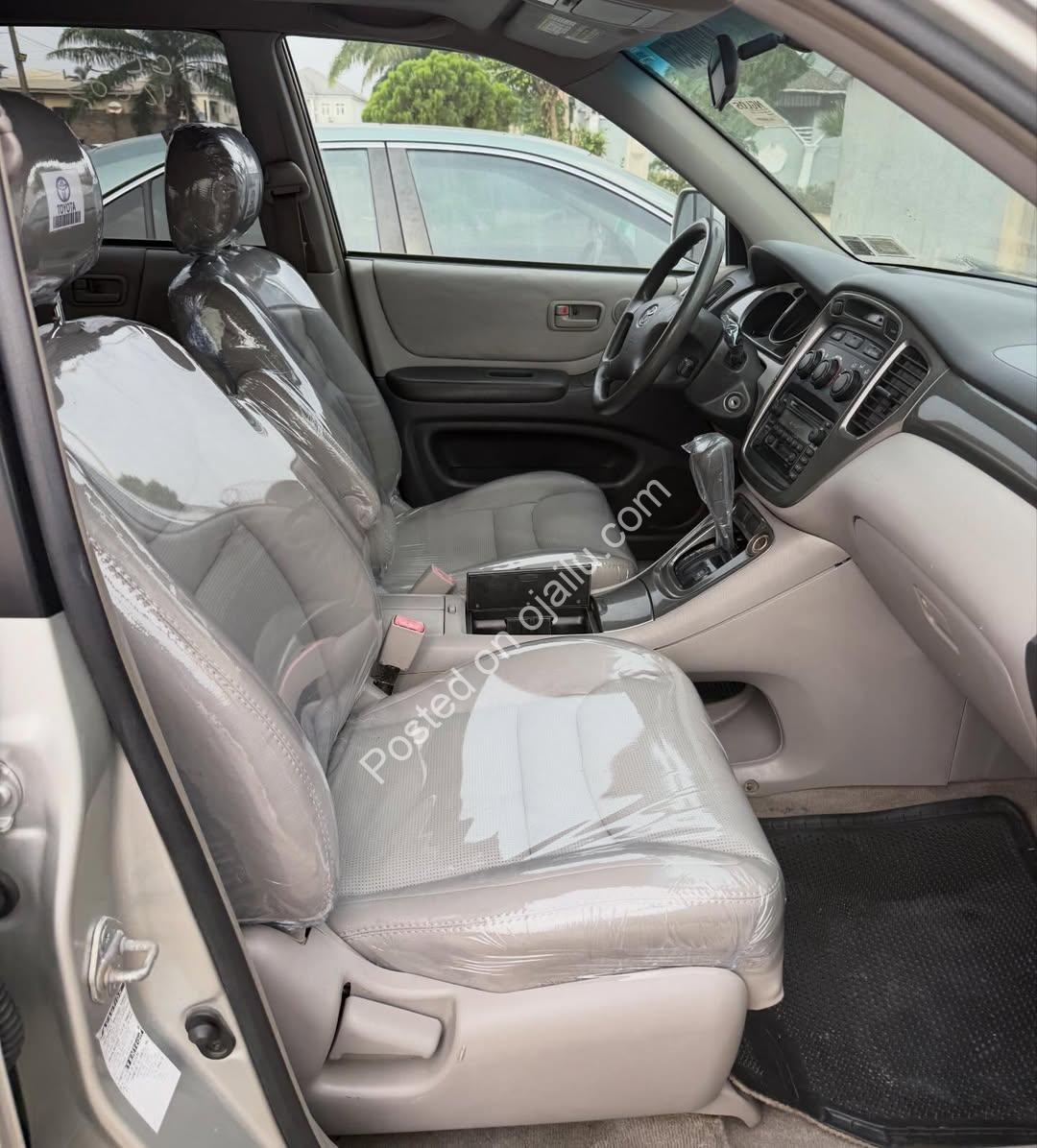 2003 Toyota Highlander: Pristine, Accident-Free Luxury