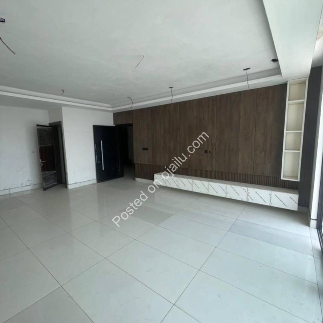 Lekki’s Finest: 1 & 2BR Serviced Apartments with Pool & Gym