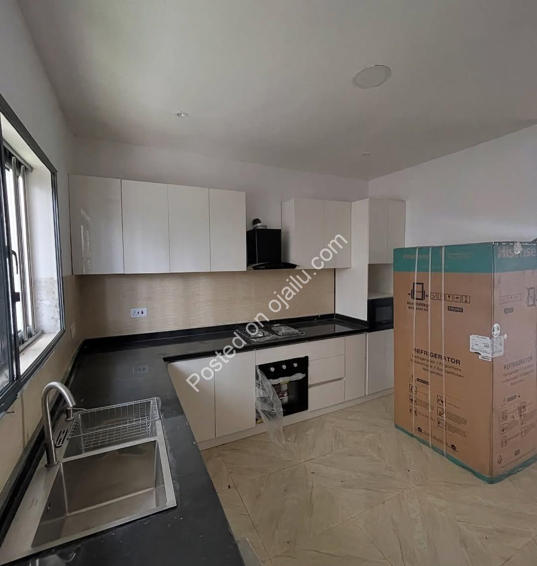 Lekki’s Finest: 4-Bed Terrace Duplex with Pool