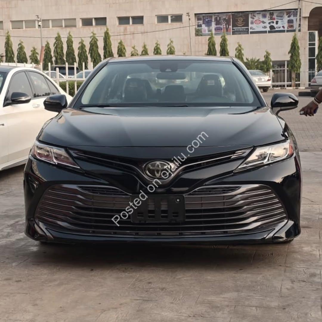 2019 Toyota Camry LE: Super Sharp & Duty Paid