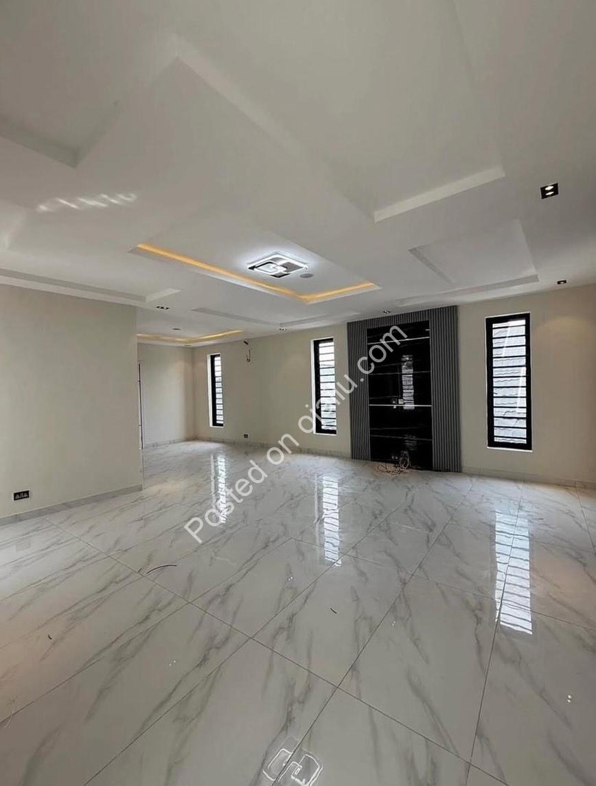 Last 5-Bed Duplex: Pool, Gym & Lekki Luxury