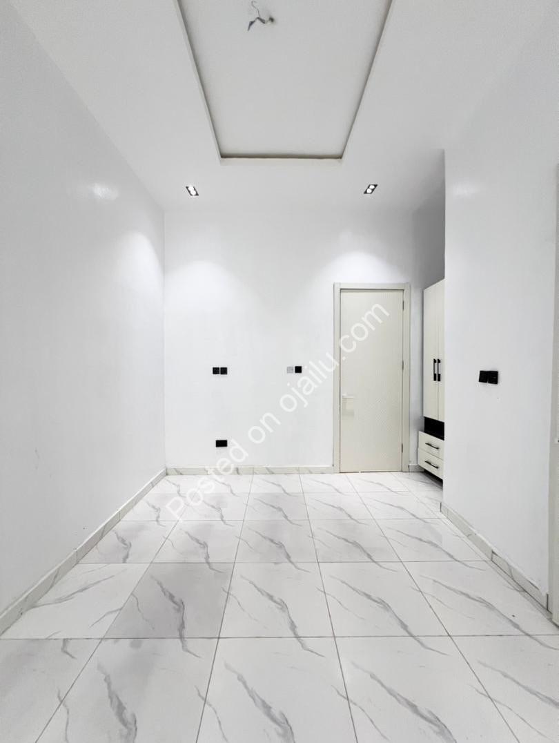 5-Bed Ajah Palace: Pool, BQ & Governor’s Consent