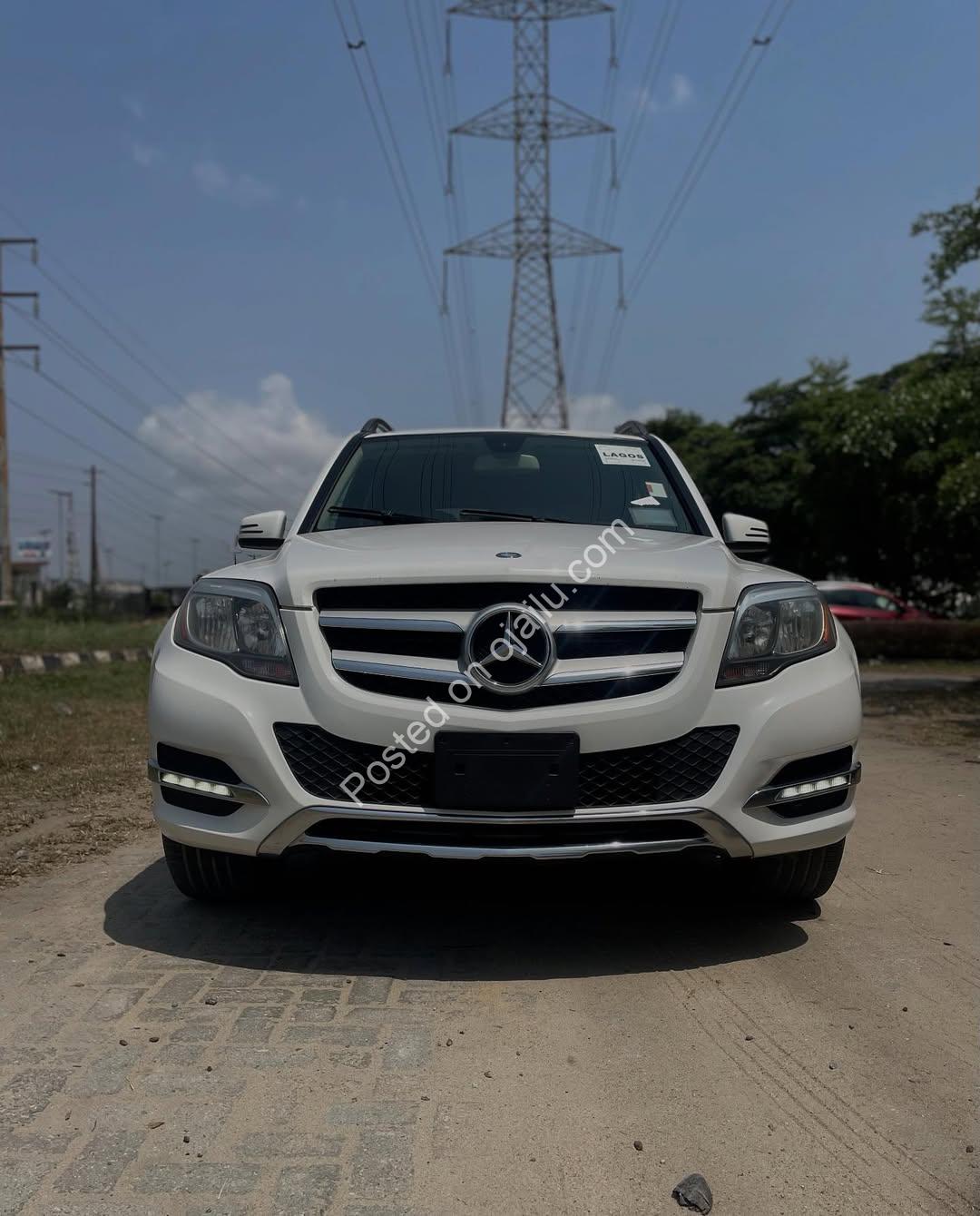 Imported GLK350 4MATIC: Luxury SUV, 19M Naira