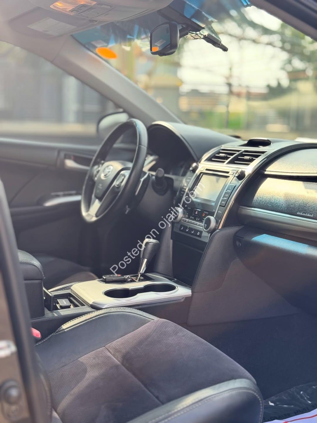 Unleash Power & Style: 2013 Camry SE