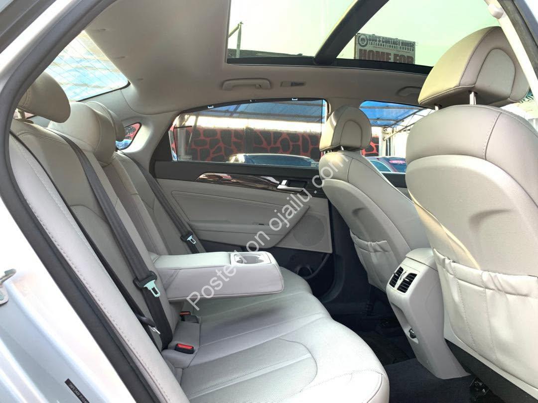 Luxury Sonata: Panoramic Roof & Smart Tech