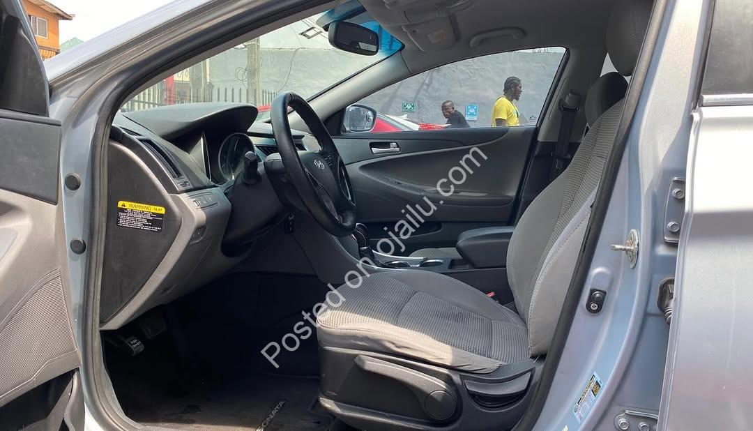 2012 Hyundai Sonata: Premium Features, Impeccable Condition