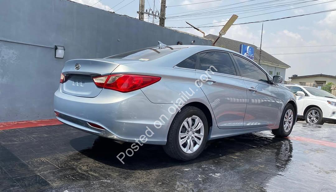 2012 Hyundai Sonata: Premium Features, Impeccable Condition