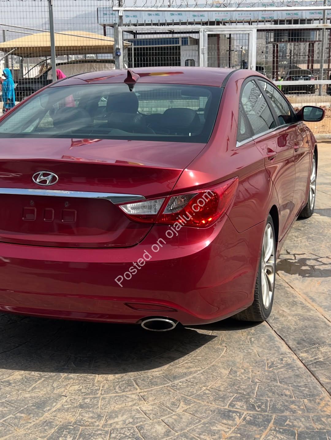 2013 Hyundai Sonata: Open Roof Luxury for N11M