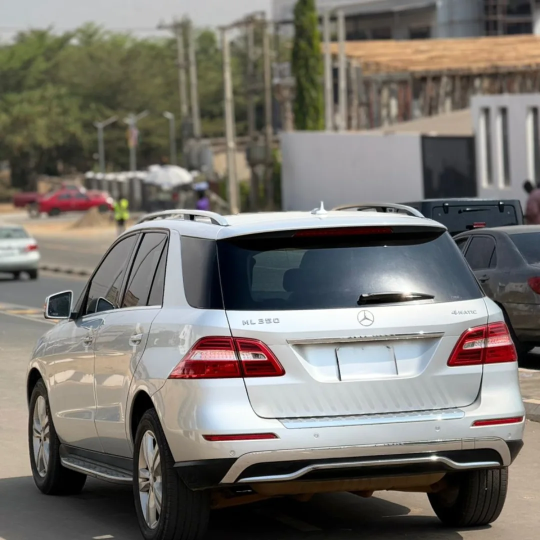 2012 Mercedes ML350: Perfect Condition, Ready Now