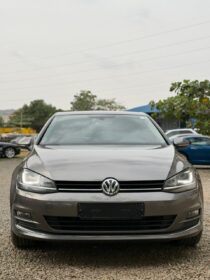 2017 VW Golf: Panoramic Roof