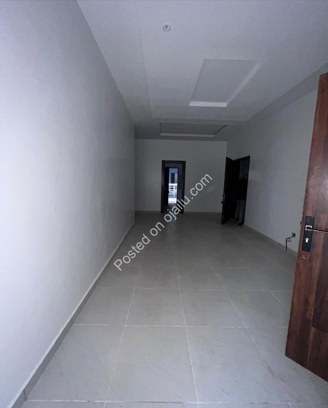 Lekki’s Finest: 2-Bed Ensuite Gem