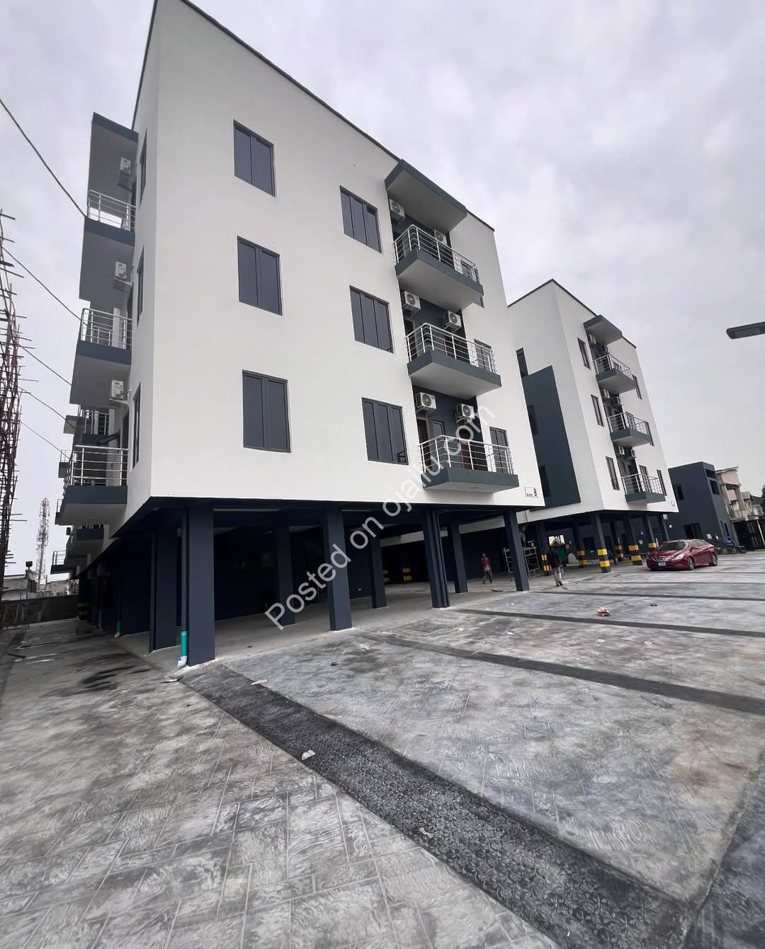 Lekki’s Finest: 2-Bed Ensuite Gem