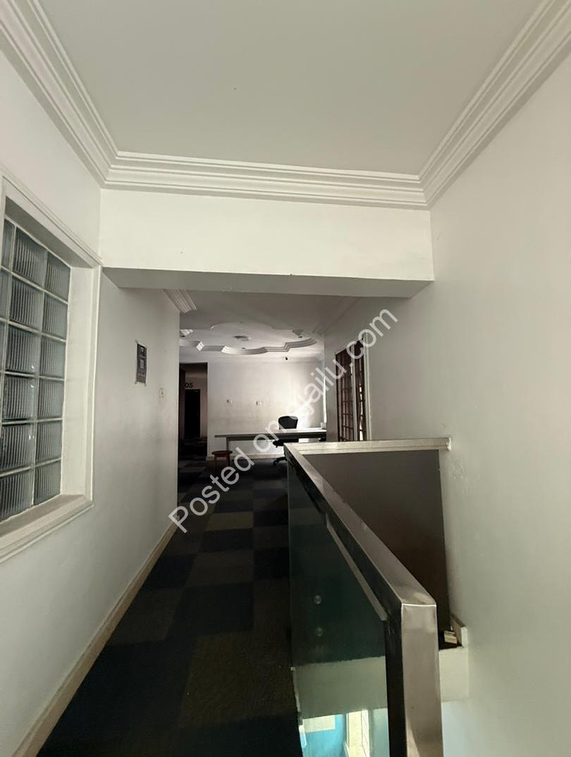 Lekki’s Ultimate 5-Bed Family Oasis with Pool