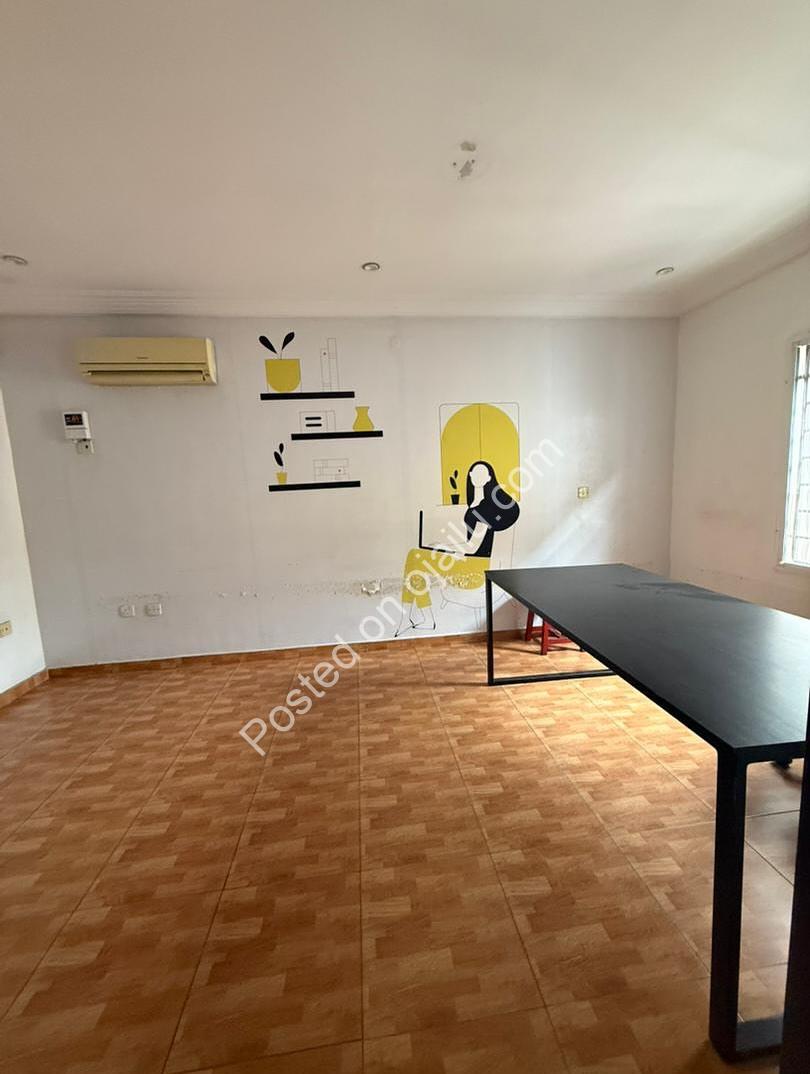 Lekki’s Ultimate 5-Bed Family Oasis with Pool