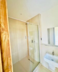 3830352314134010068_img_5