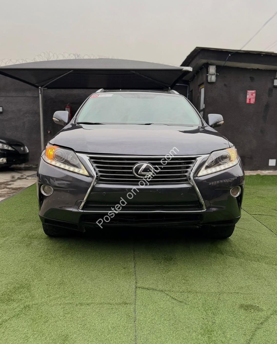 Luxury Lexus RX 350: Drive Now, Pay Later