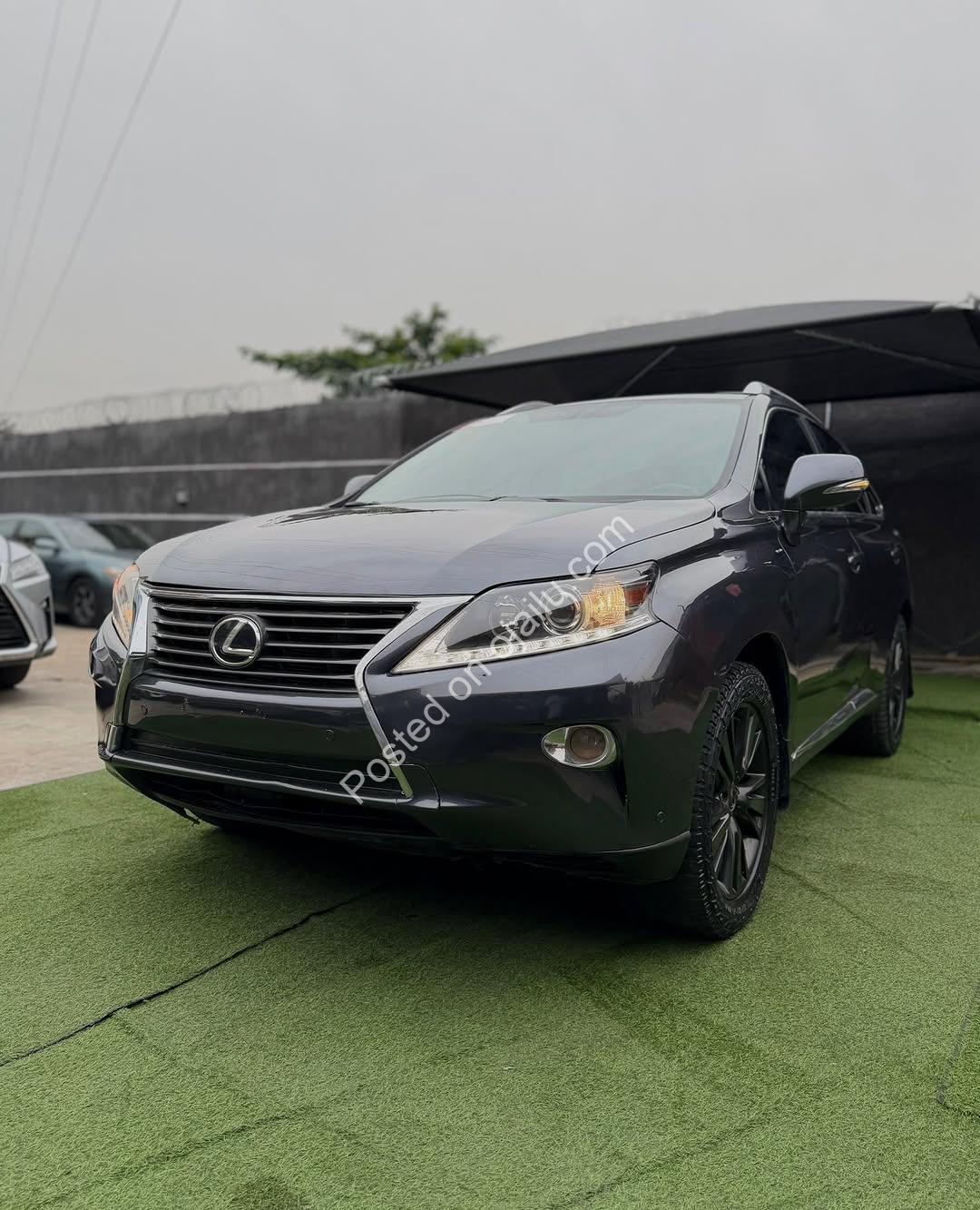 Luxury Lexus RX 350: Drive Now, Pay Later