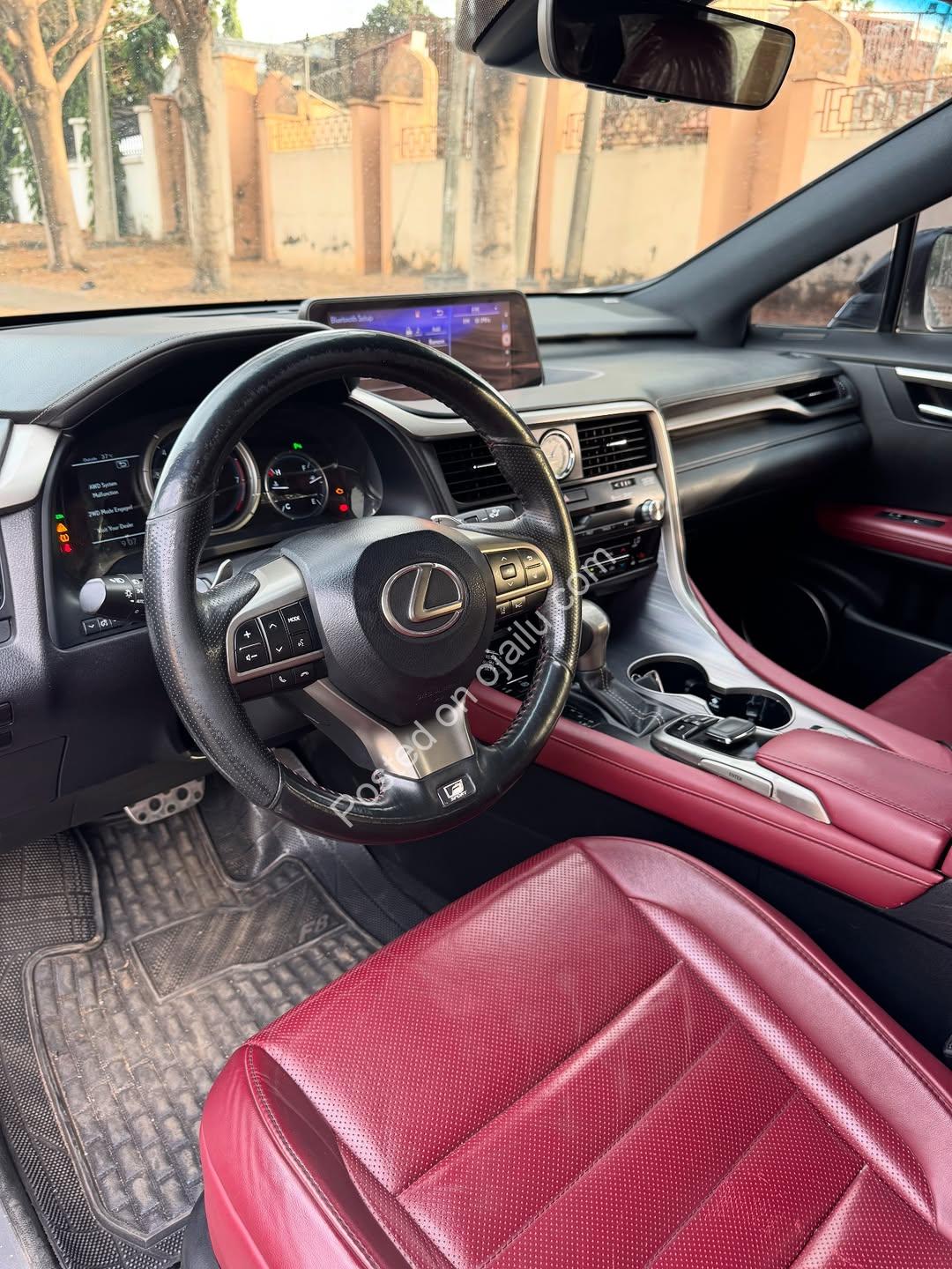 Luxury SUV Deal: 2021 RX350, N44M