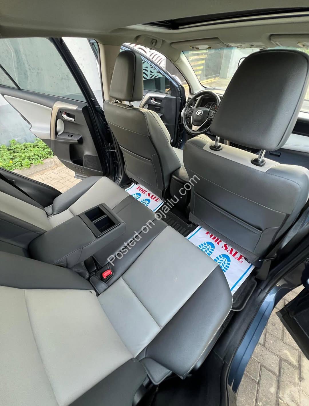 Luxury RAV4: Low Miles, Sunroof, Leather