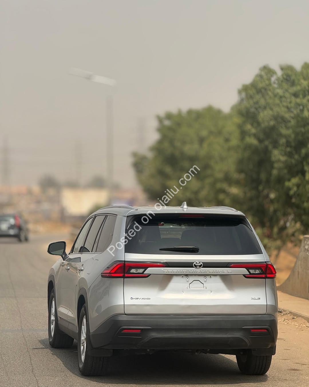 2024 Toyota Grand Highlander HEV: Luxury & Power