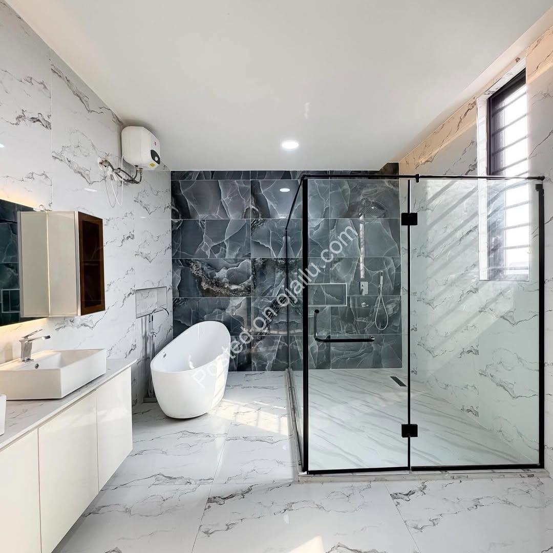 Lekki’s Ultimate 5-Bedroom Estate Oasis with Pool