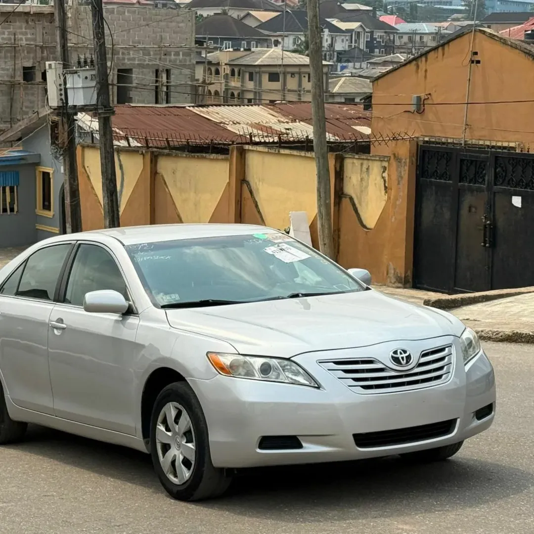2007 Camry: Original Papers, Luxury Ride