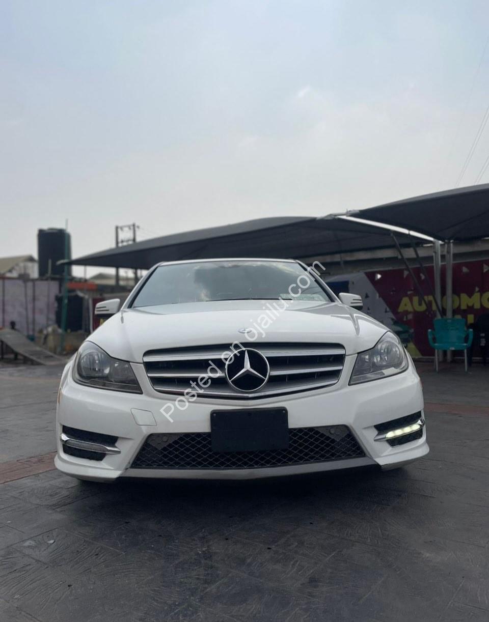 Imported 2013 Mercedes C300: Sunroof & 4Matic