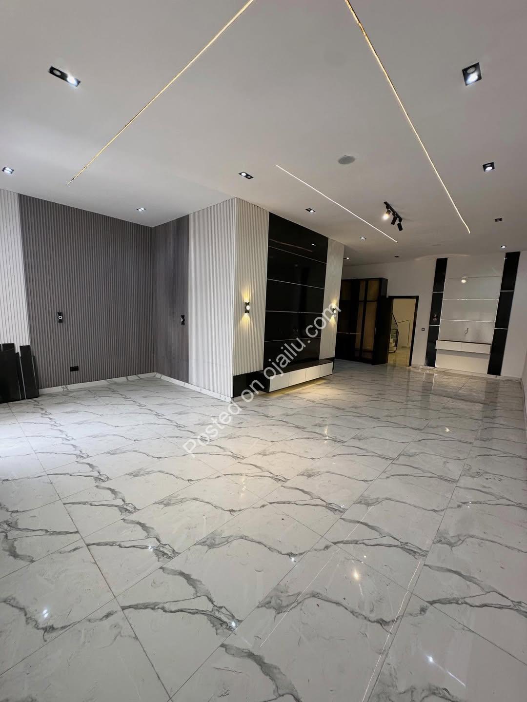 Lekki’s Ultimate 5-Bedroom Estate with Rooftop Oasis