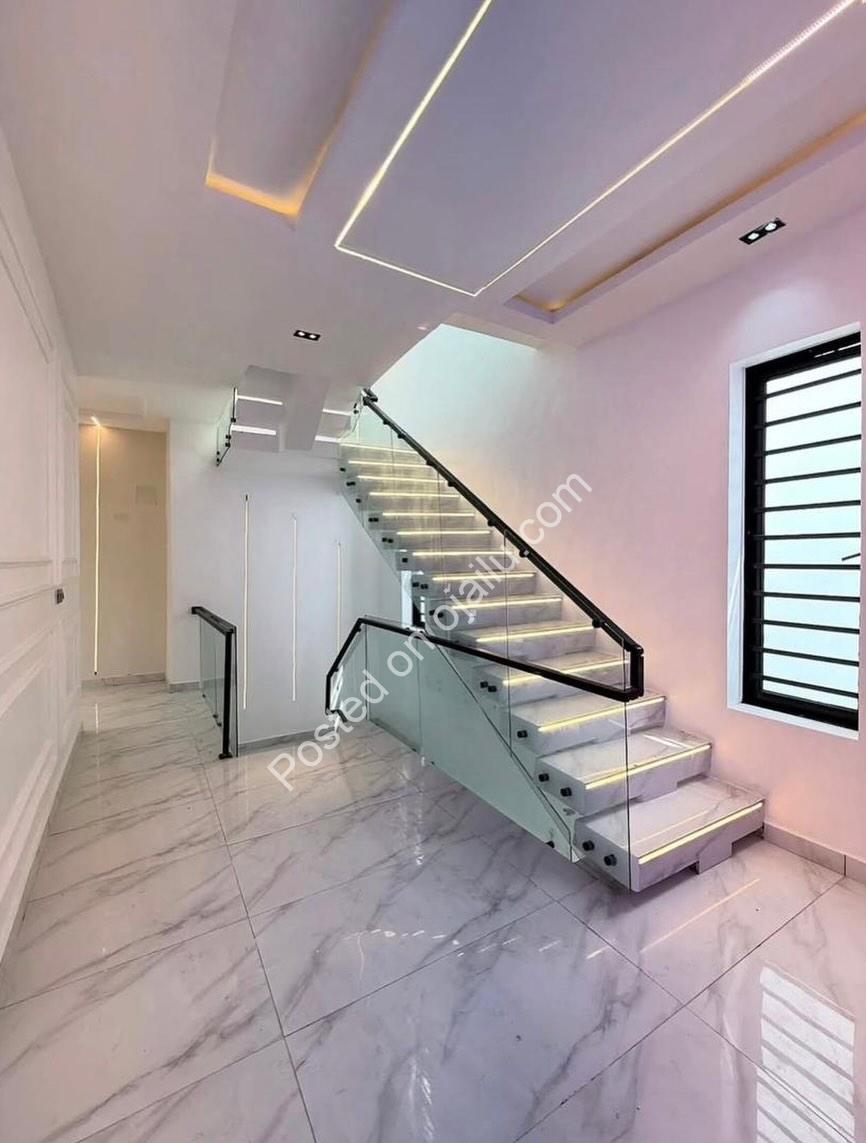 Last 5-Bed Duplex: Pool, Gym & Lekki Luxury